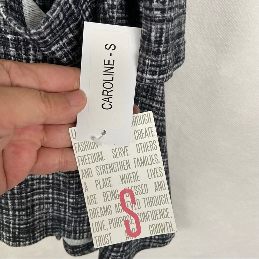 NWT LuLaRoe Women's Caroline Open Front Cardigan Size Small - Picture 9 of 11